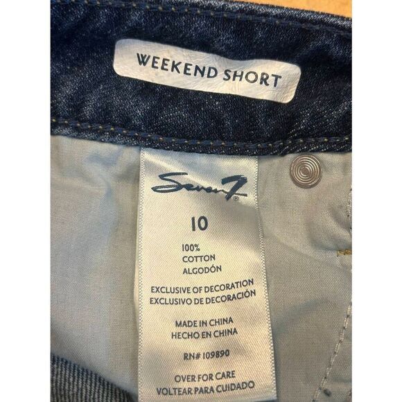 Seven7 Weekend Dark Denim Distressed Shorts Size 10 (8708) - Picture 3 of 4